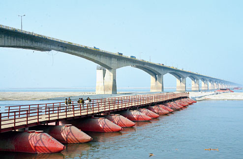 CHINA Ponte flutuante portátil de 20m x 3m de liga de alumínio facilitando cruzes rápidas fornecedor